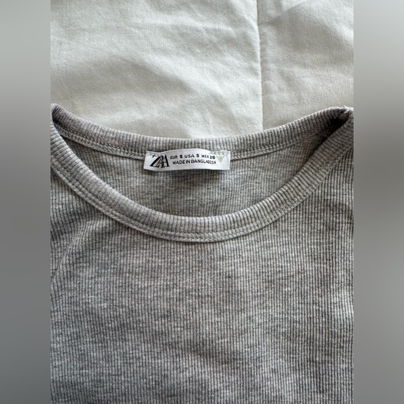 Zara Basic Rib Tank Top - Picture 4 of 5